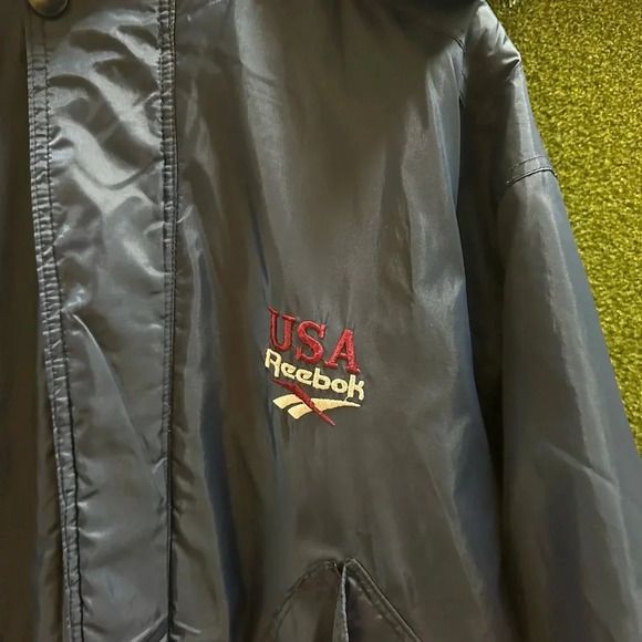 Vintage Reebok USA Zip-up Jacket Large - Picture 4 of 9